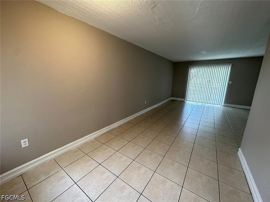 2 Bed Condominium for Sale in Green Tee Village, FL, $1,250 — photo 14