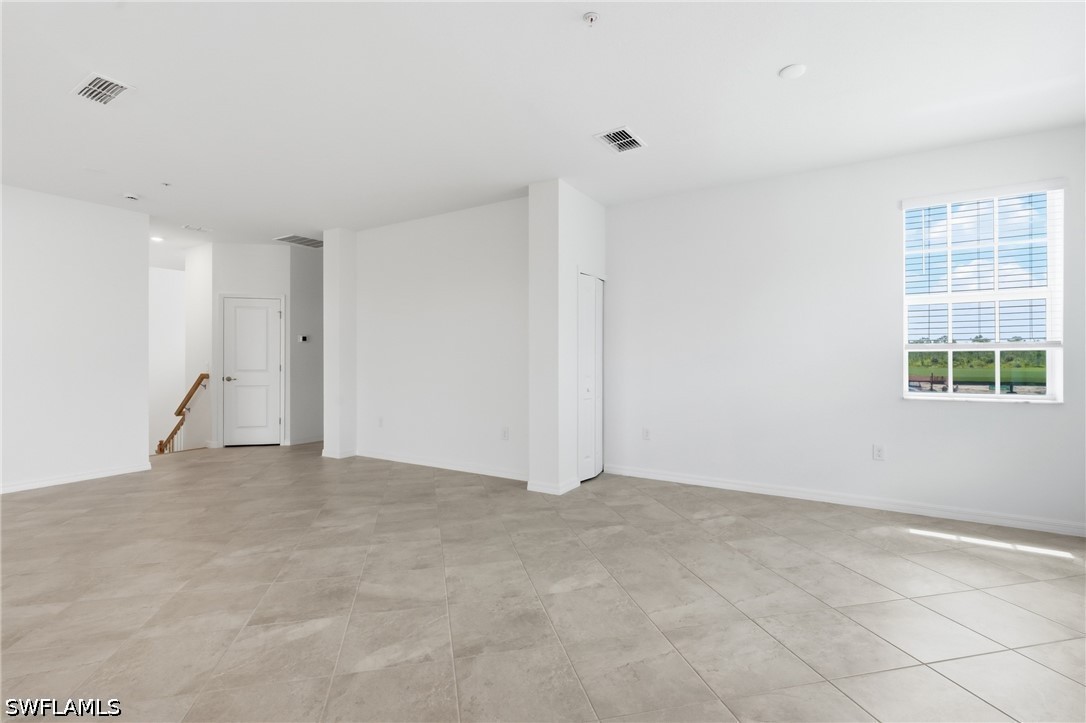 3 Bed Condominium for Sale in Webbs Reserve, FL, $2,500 — photo 14