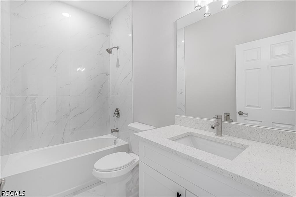 6 Bed Duplex for Sale in Lehigh Acres, FL, $480,000 — photo 14