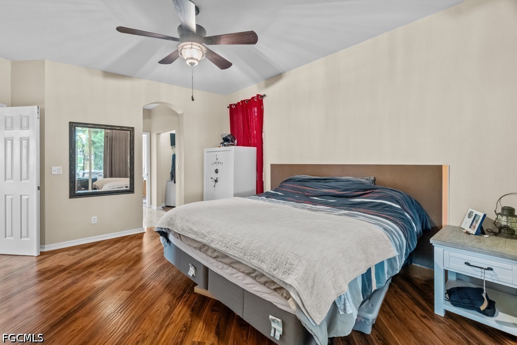 4 Bed Waterfront Home for Sale in Fort Myers, photo 14