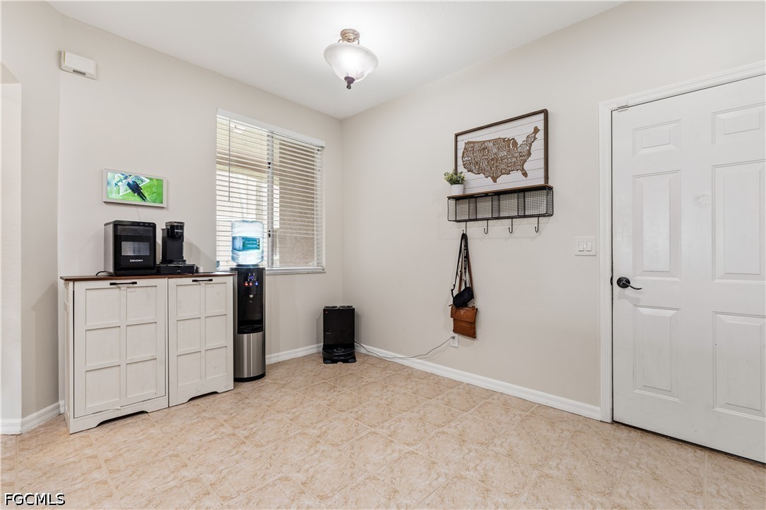 4 Bed Townhouse for Sale in Colonnade At Forum, FL, $289,900 — photo 14