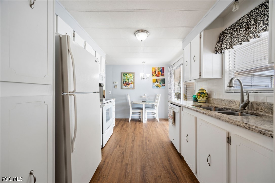 2 Bed ManufacturedHome for Sale in North Fort Myers, FL — photo 14