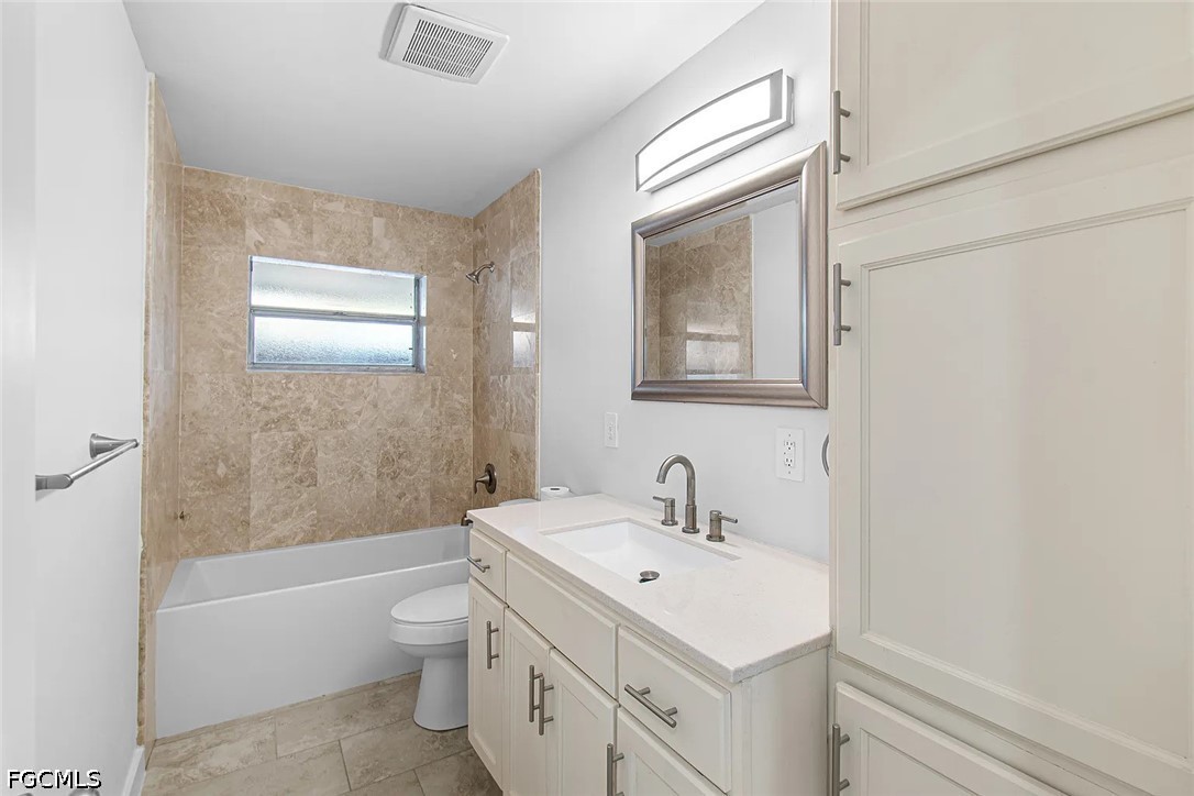 3 Bed Waterfront Home for Sale in Fort Myers, FL, $2,500 — photo 14