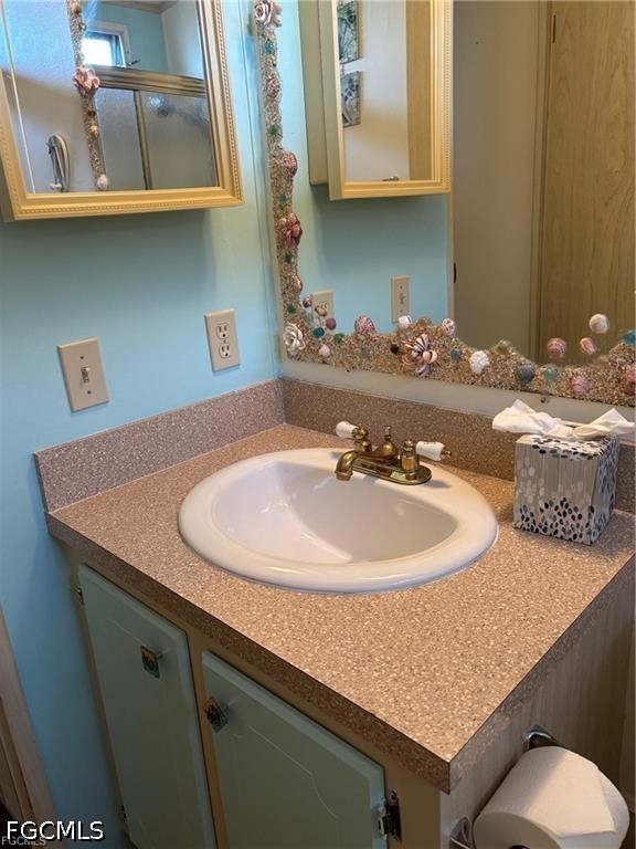 2 Bed ManufacturedHome for Sale in North Fort Myers, FL — photo 14