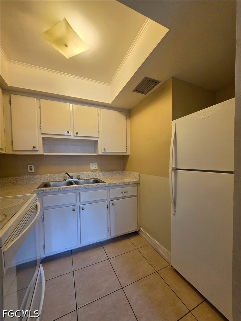 1 Bed Condominium for Sale in Green Tee Village, FL, $1,200 — photo 14