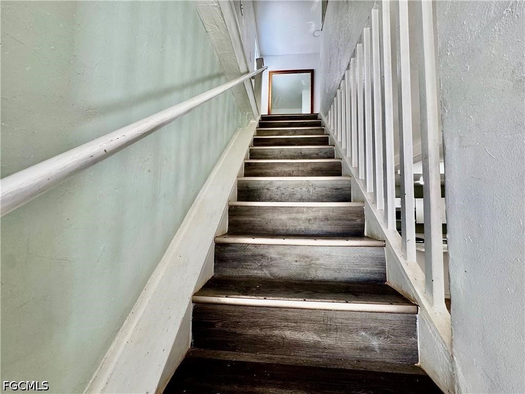 3 Bed SingleFamilyResidence for Sale in Fort Myers, FL — photo 14