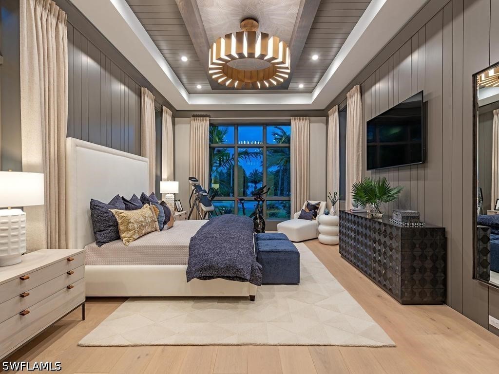 5 Bed Pool Home for Sale in Park Shore, FL, $15,500,000 — photo 14