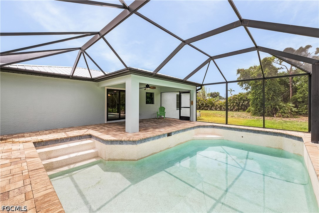 3 Bed Pool Home for Sale in Charlotte Shores, photo 14