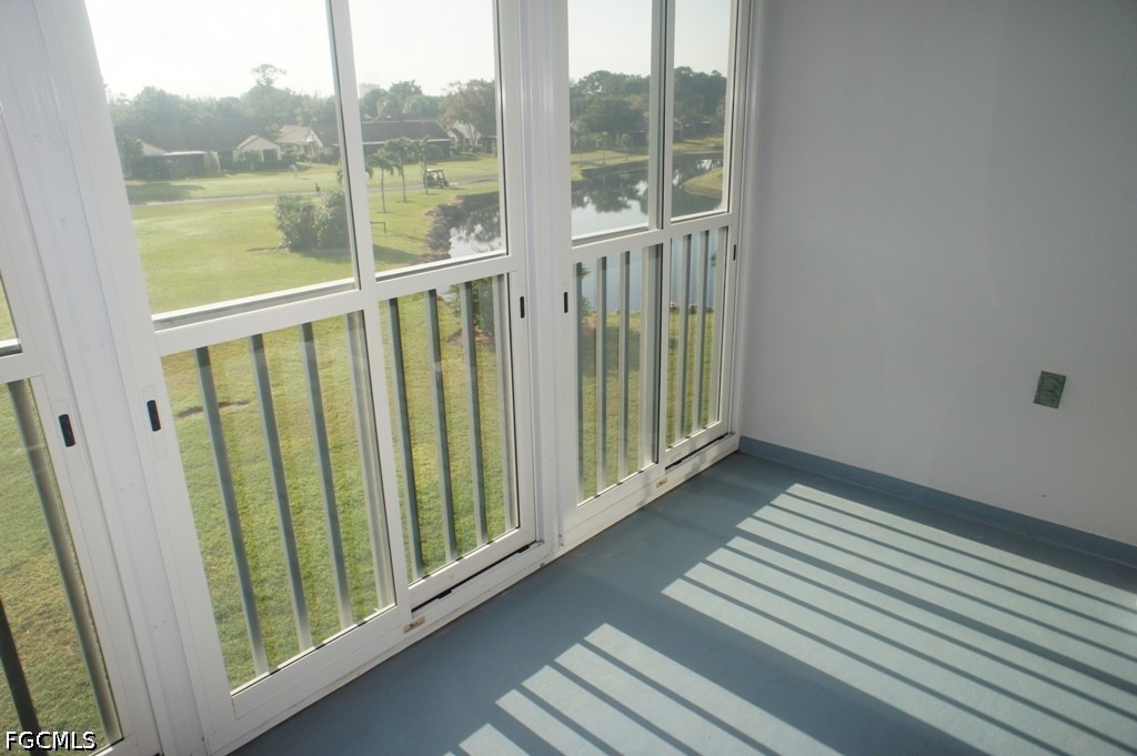 1 Bed Waterfront Home for Sale in Seven Lakes, photo 14