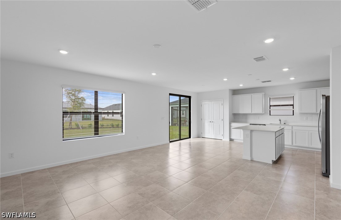 4 Bed SingleFamilyResidence for Sale in Caloosa Cove, FL — photo 14