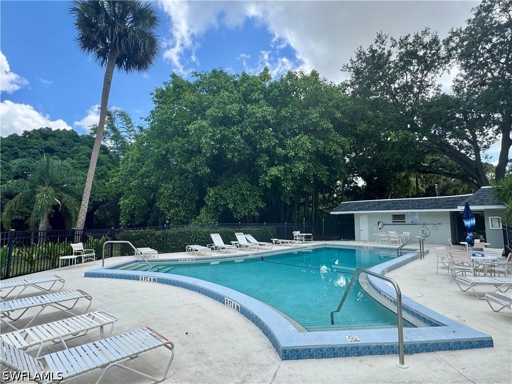 2 Bed Condominium for Sale in Bonita Springs, FL, $1,950 — photo 14