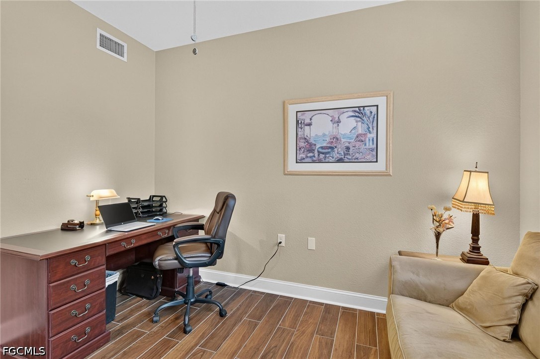 2 Bed Waterfront Home for Sale in Bay Haven, photo 14
