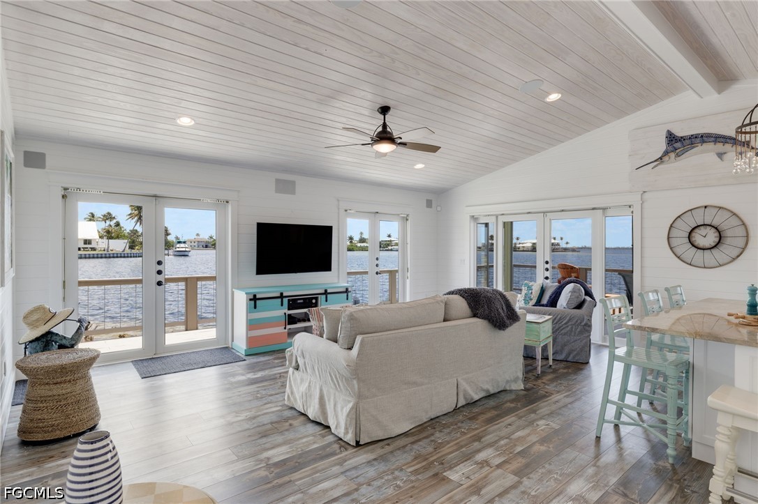 2 Bed Waterfront Home for Sale in Matlacha, photo 14