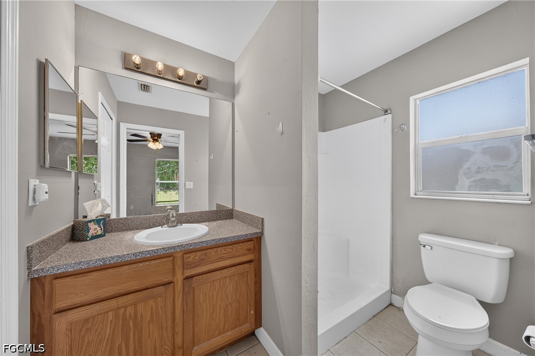 3 Bed SingleFamilyResidence for Sale in Cape Coral, photo 14
