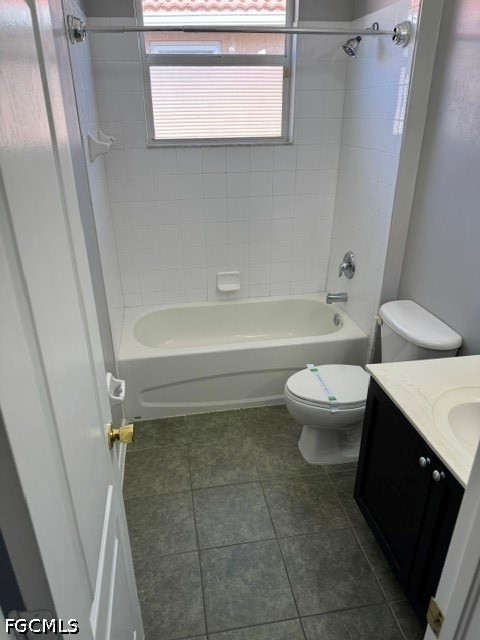 4 Bed Waterfront Home for Sale in Monterey, photo 14