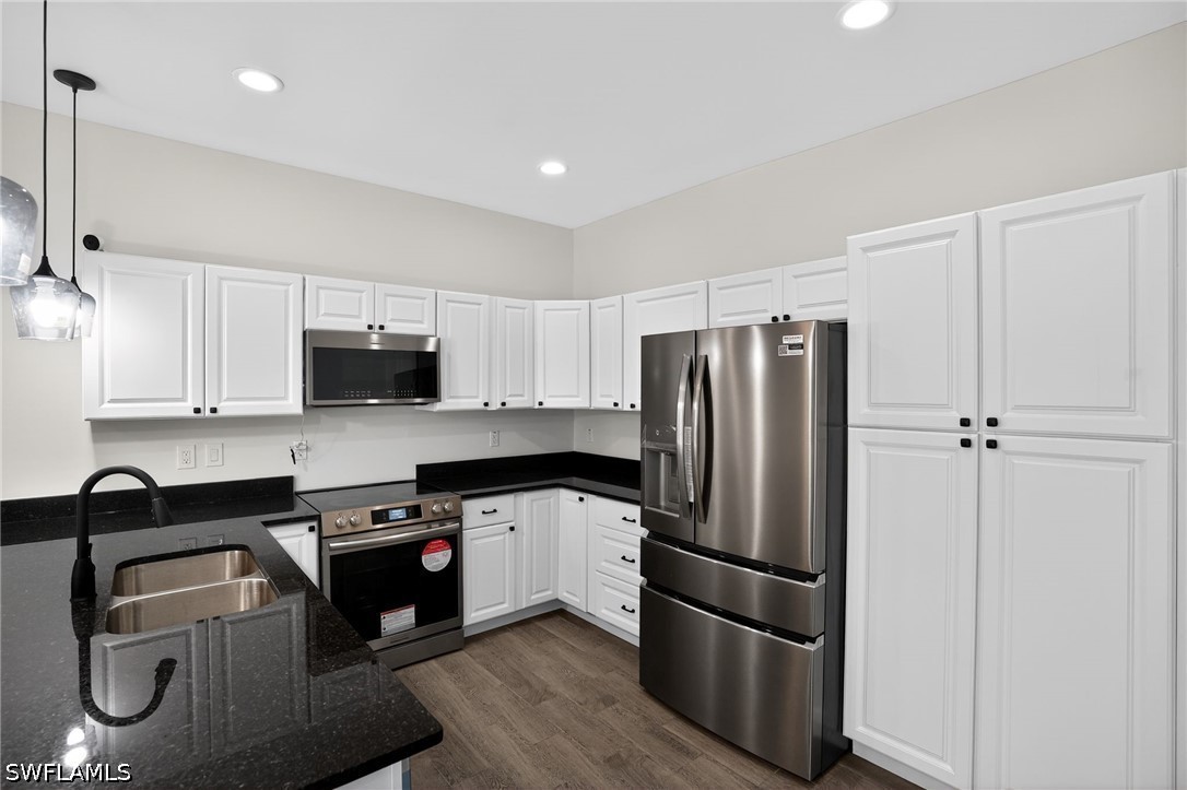 3 Bed SingleFamilyResidence for Sale in Lehigh Acres, photo 14