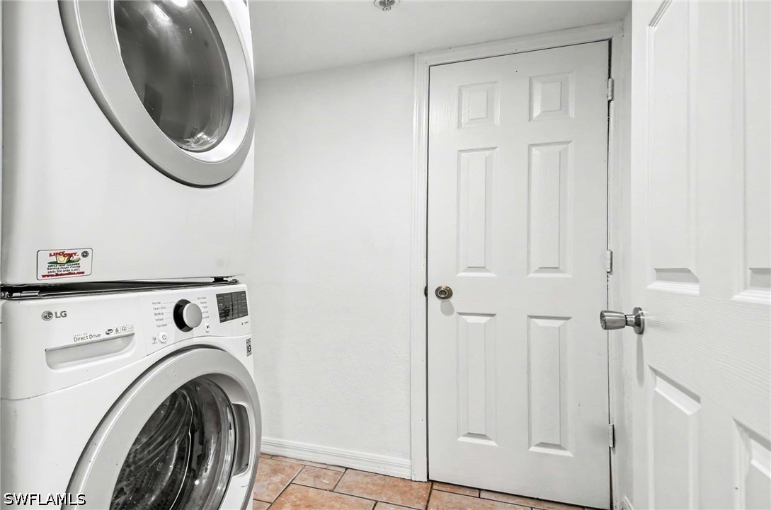 2 Bed Waterfront Home for Sale in Naples, photo 14