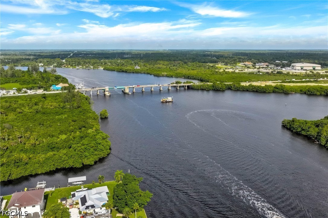 Waterfront Home for Sale in Fort Myers Shores, photo 14