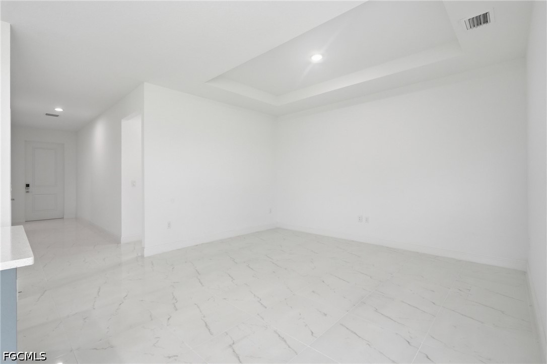 4 Bed SingleFamilyResidence for Sale in Port Labelle, photo 14