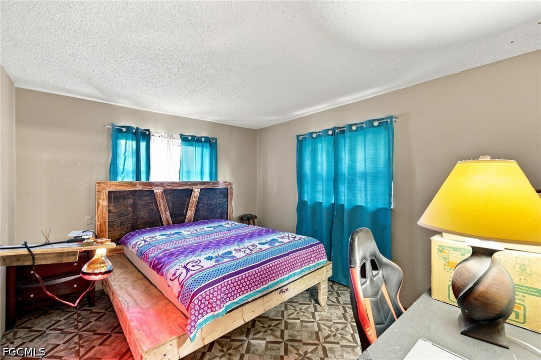 2 Bed Pool Home for Sale in Lehigh Acres, photo 14