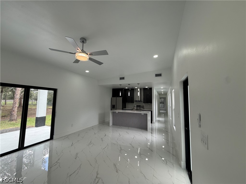 2 Bed SingleFamilyResidence for Sale in Clewiston, photo 14
