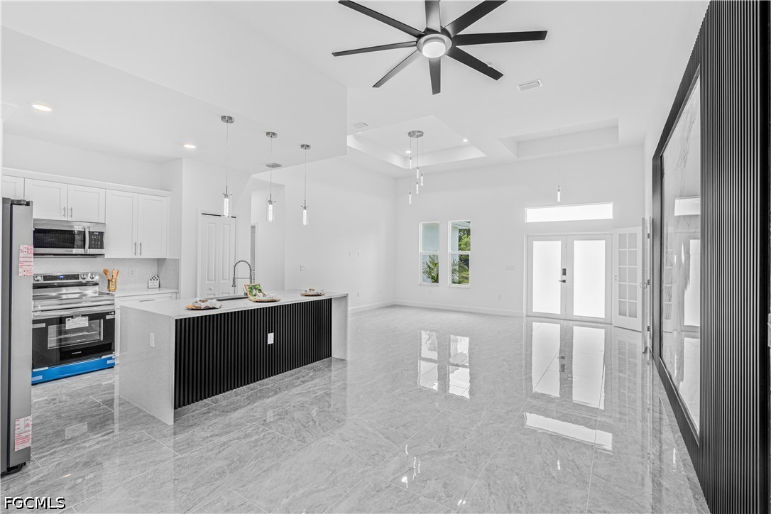3 Bed SingleFamilyResidence for Sale in Lehigh Acres, photo 14
