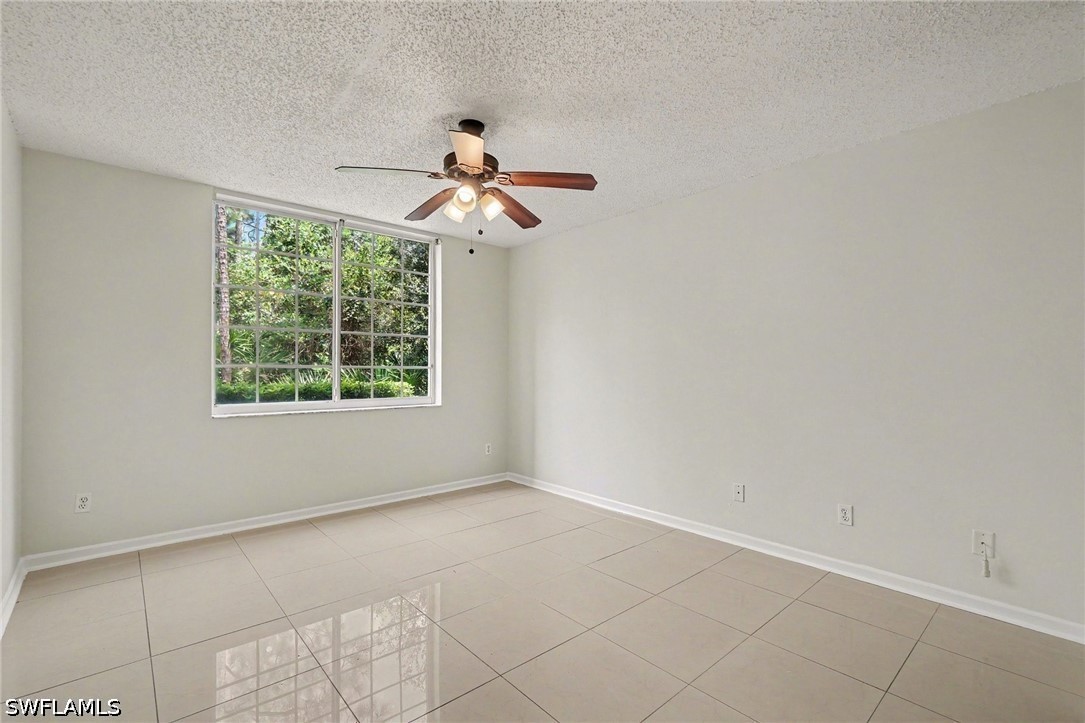 2 Bed Condominium for Sale in Naples, photo 14