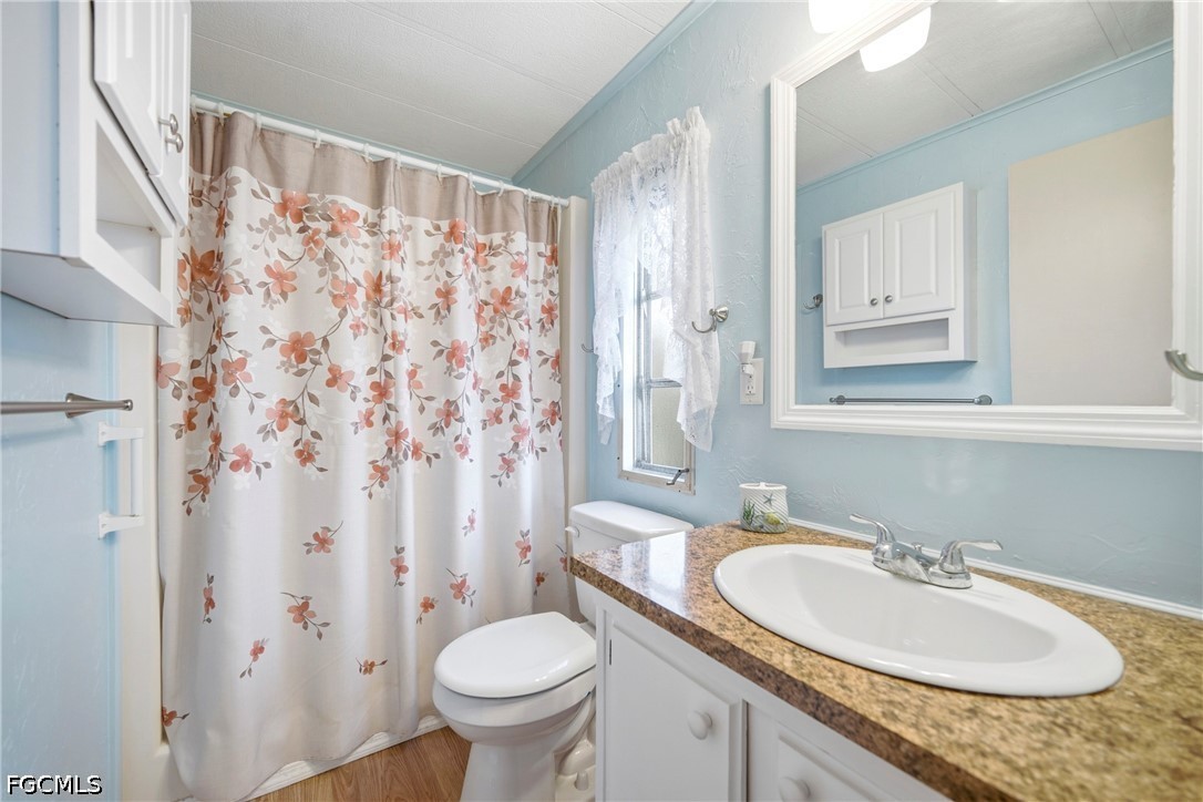 2 Bed ManufacturedHome for Sale in Fort Myers, photo 14