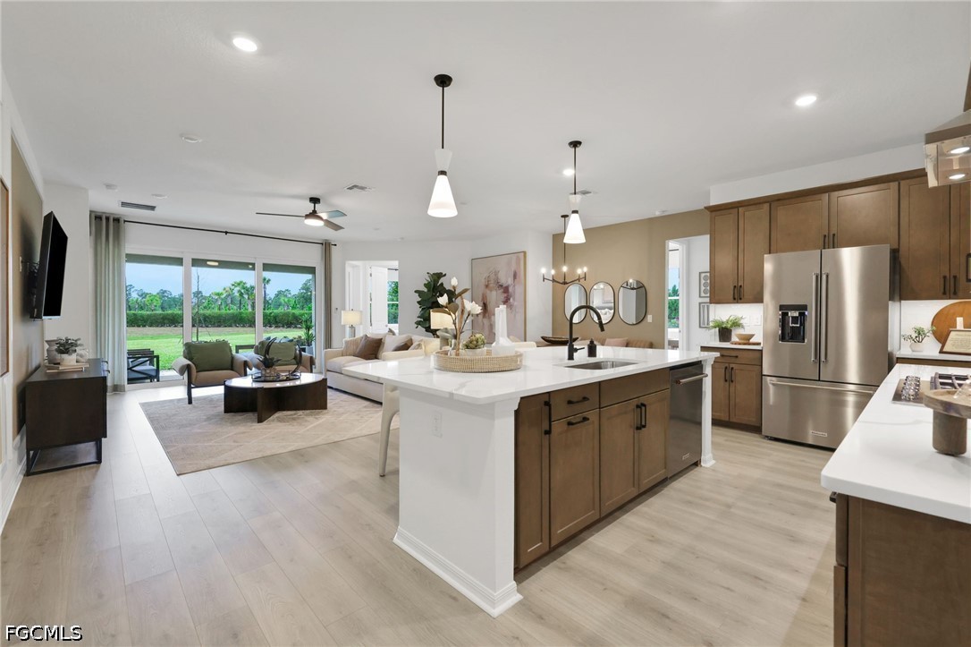 4 Bed SingleFamilyResidence for Sale in Creekside Run, photo 14