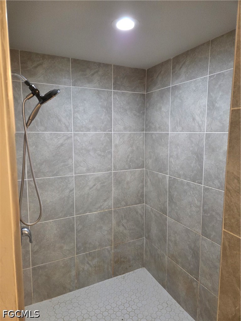 4 Bed SingleFamilyResidence for Sale in Lehigh Acres, photo 14