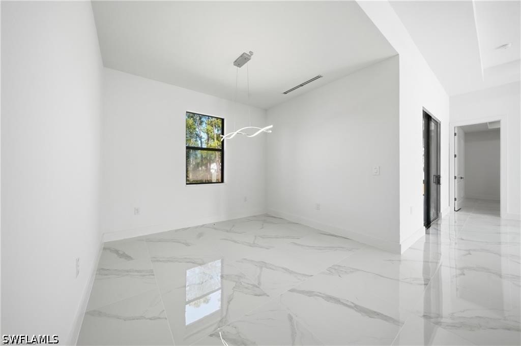 3 Bed SingleFamilyResidence for Sale in Lehigh Acres, photo 14