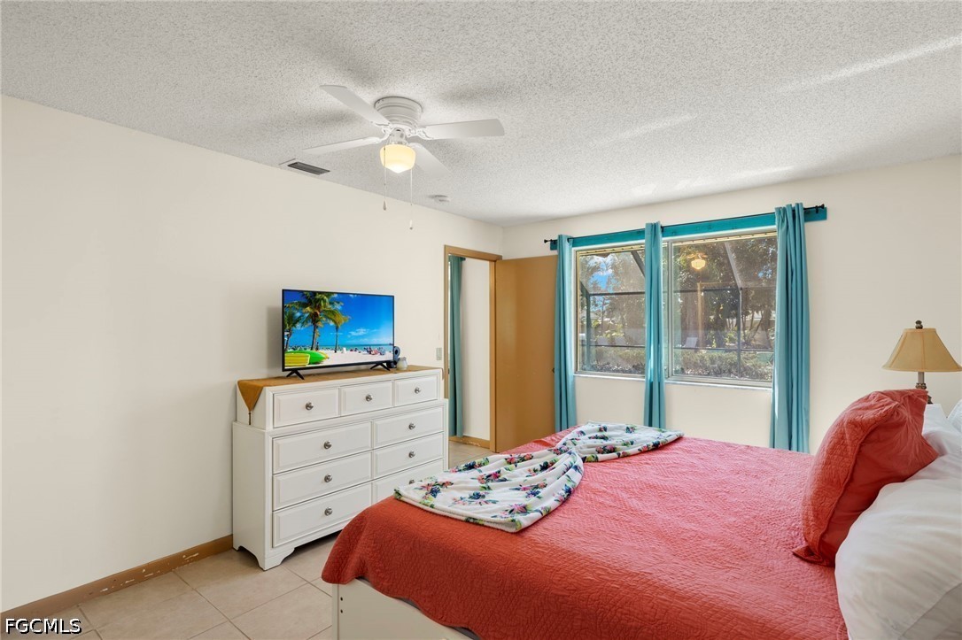 3 Bed Pool Home for Sale in Cape Coral, photo 14