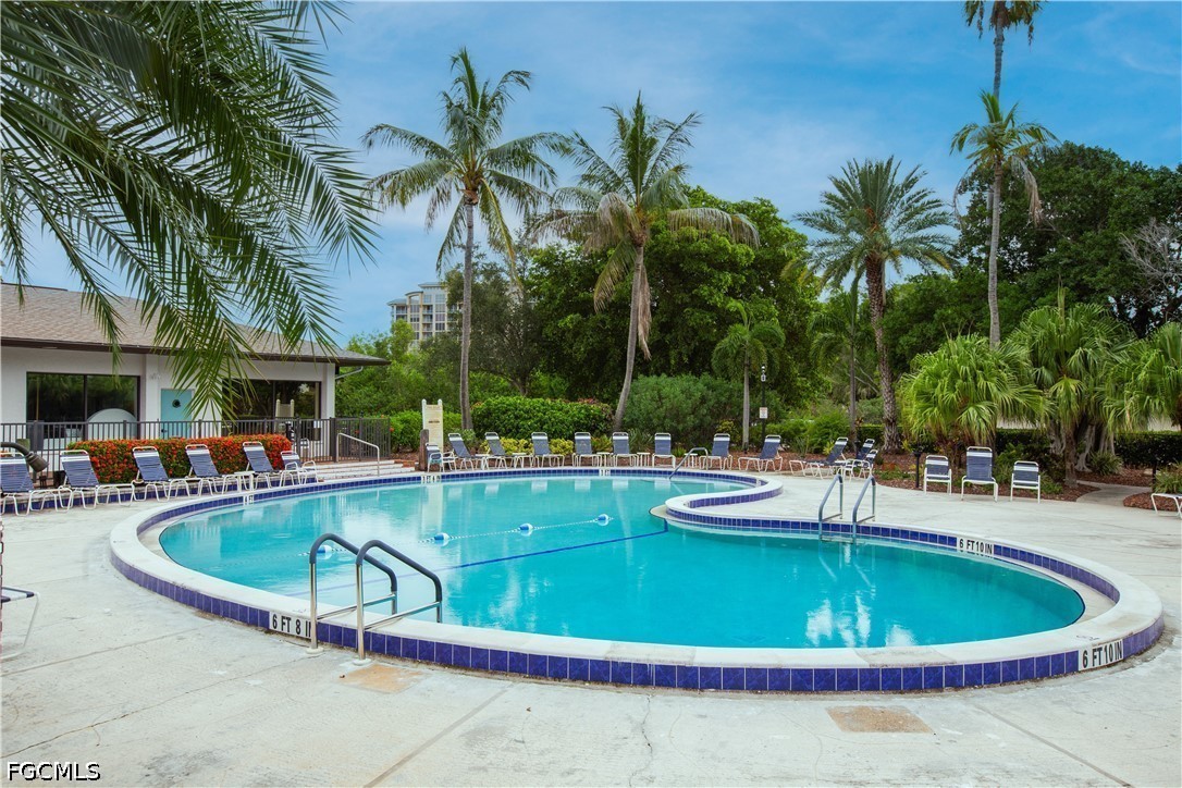 1 Bed Waterfront Home for Sale in Schooner Bay, photo 14