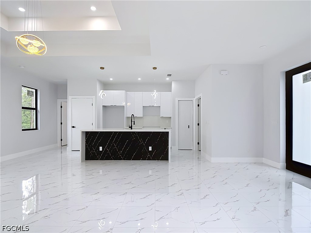 3 Bed SingleFamilyResidence for Sale in Lehigh Acres, photo 14