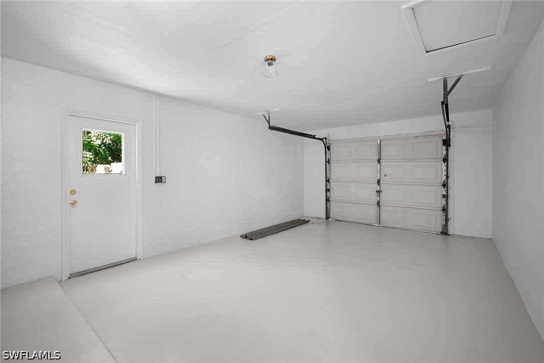 3 Bed SingleFamilyResidence for Sale in Fort Myers, photo 14