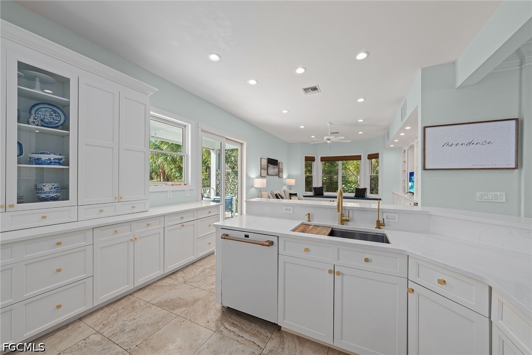 6 Bed Pool Home for Sale in Anchors Aweigh, photo 14
