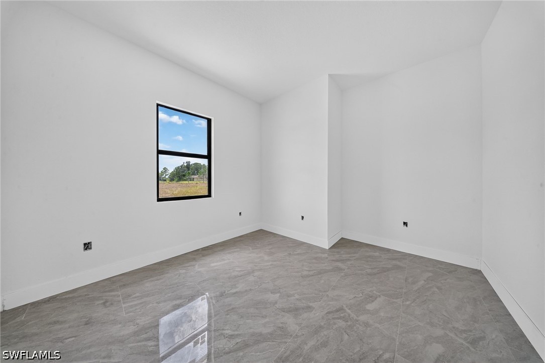 6 Bed Duplex for Sale in Lehigh Acres, photo 14