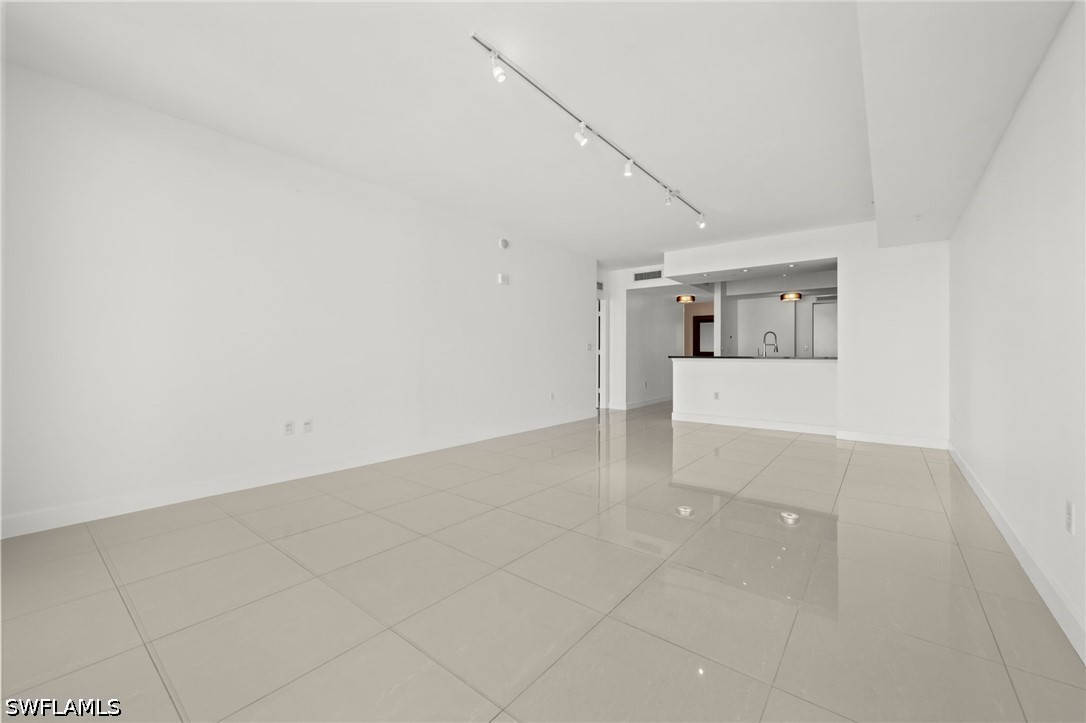 2 Bed Waterfront Home for Sale in Oasis, photo 14