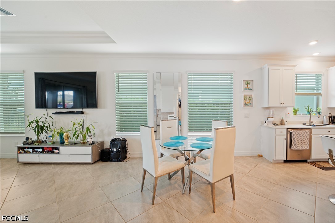 5 Bed SingleFamilyResidence for Sale in Lake Timber, photo 14