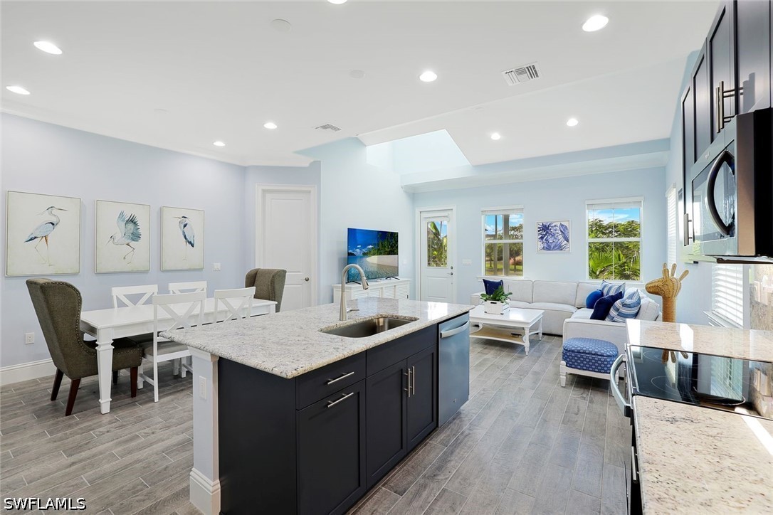 2 Bed Attached for Sale in Naples, photo 14