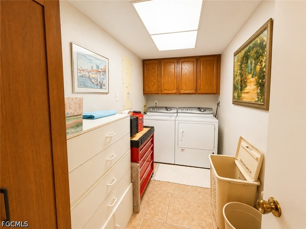 2 Bed Waterfront Home for Sale in Casa Bonita, photo 14
