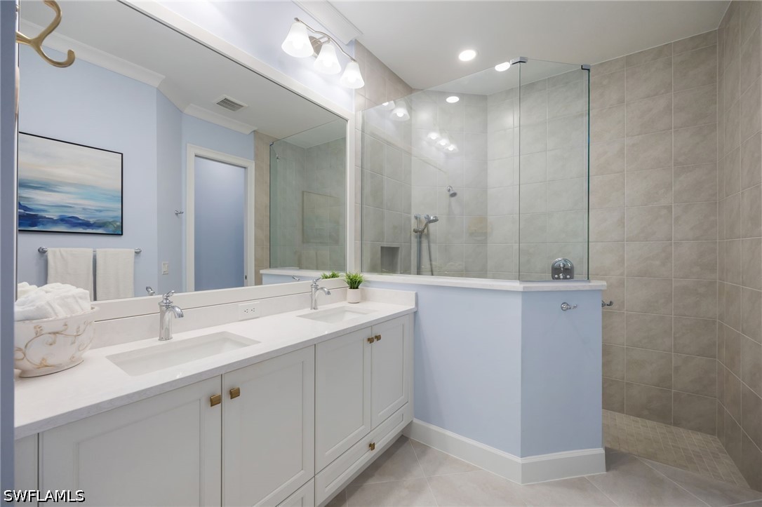 3 Bed Pool Home for Sale in Naples, photo 14