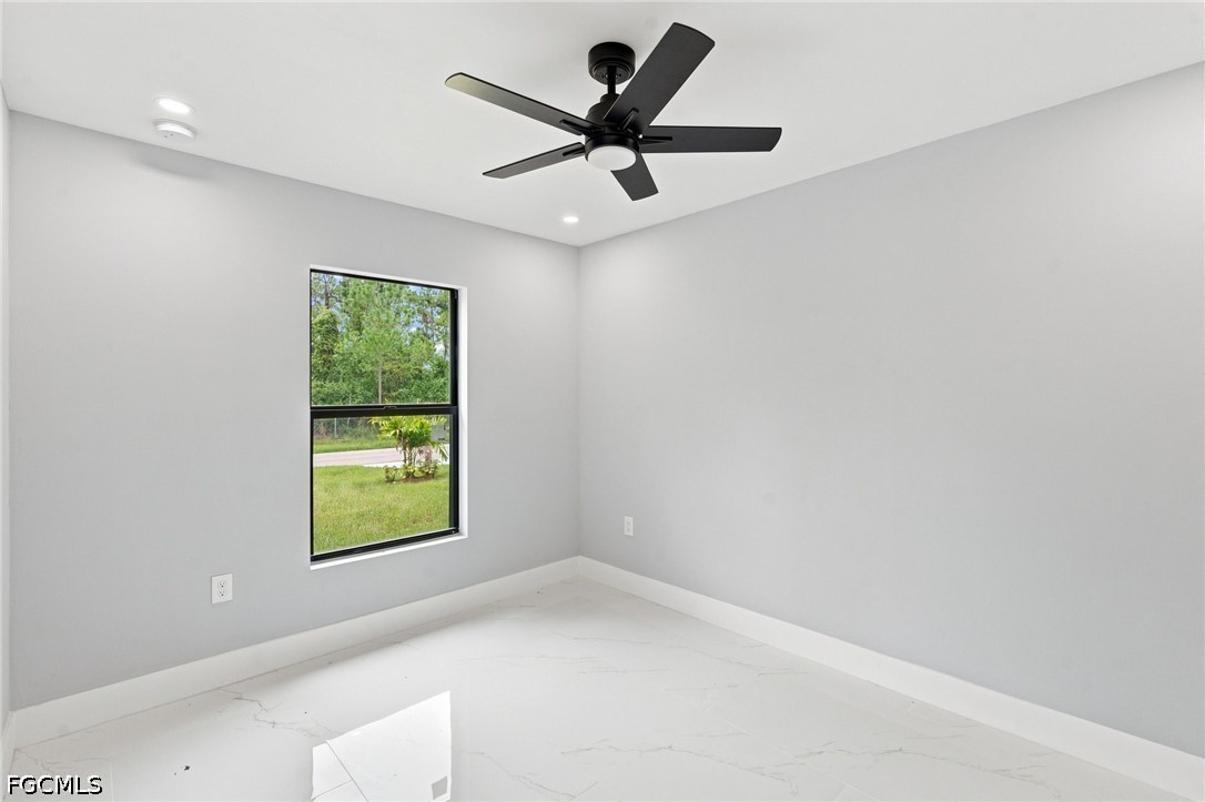 3 Bed Attached for Sale in Lehigh Acres, photo 14