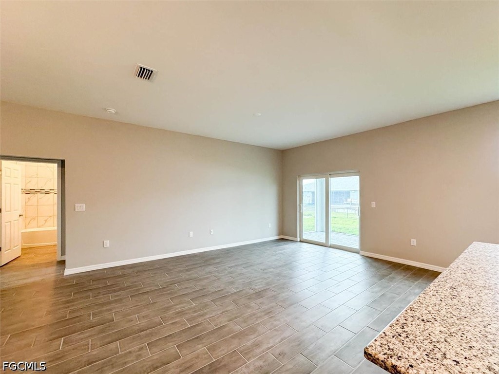 3 Bed SingleFamilyResidence for Sale in Cape Coral, photo 14