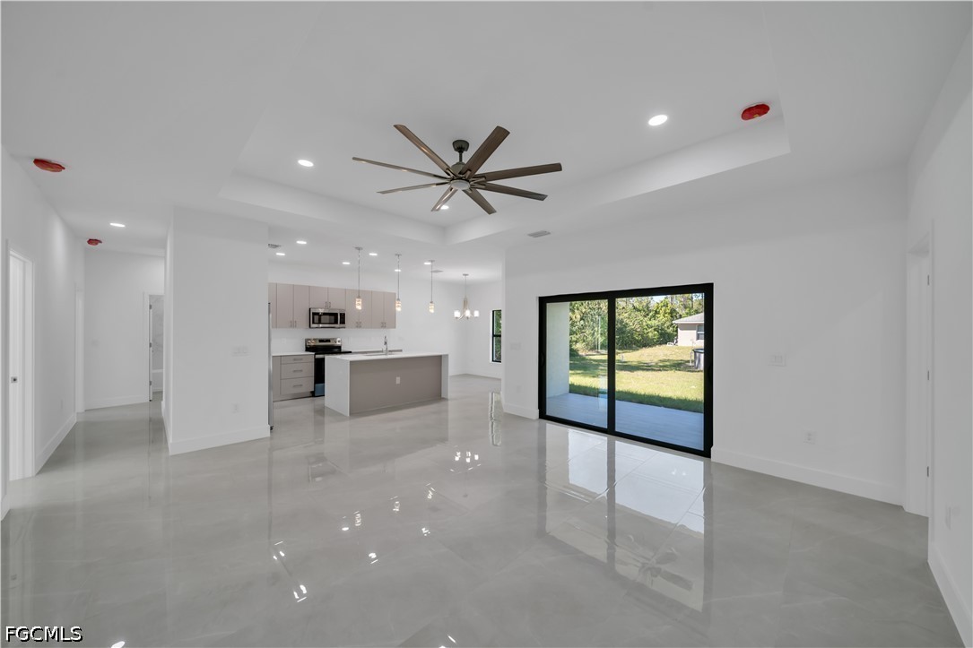 4 Bed SingleFamilyResidence for Sale in Lehigh Acres, photo 14