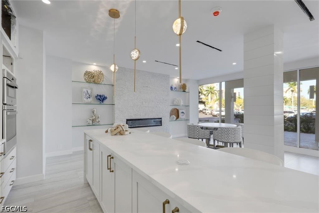 1 Bed Waterfront Home for Sale in Naples, photo 14