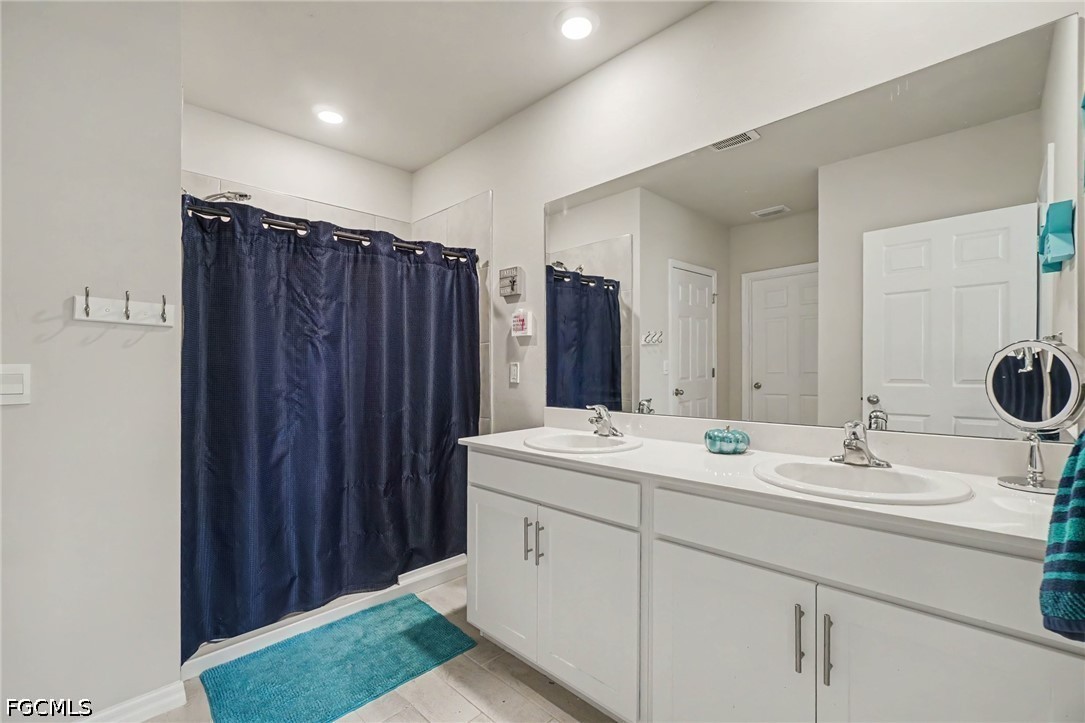 4 Bed SingleFamilyResidence for Sale in Cape Coral, photo 14