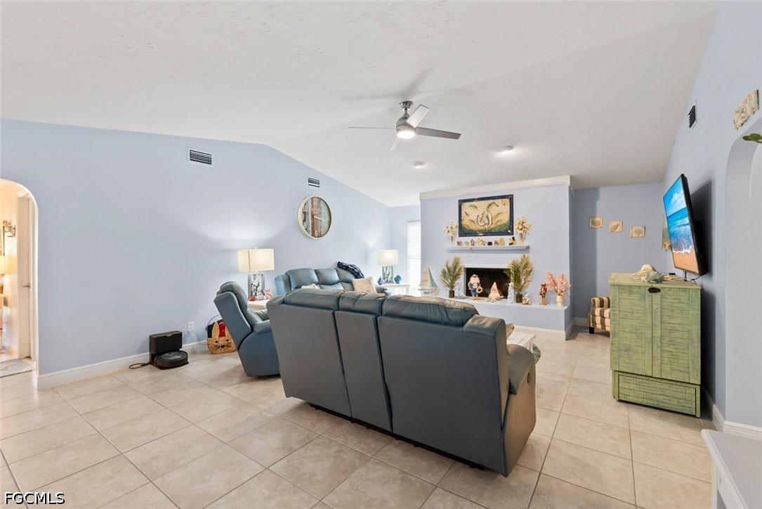 3 Bed Pool Home for Sale in Cape Coral, photo 14
