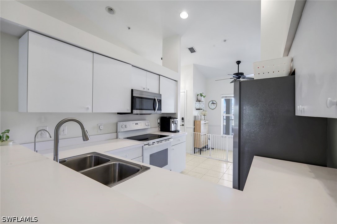 2 Bed Condominium for Sale in Stoneybrook, photo 14