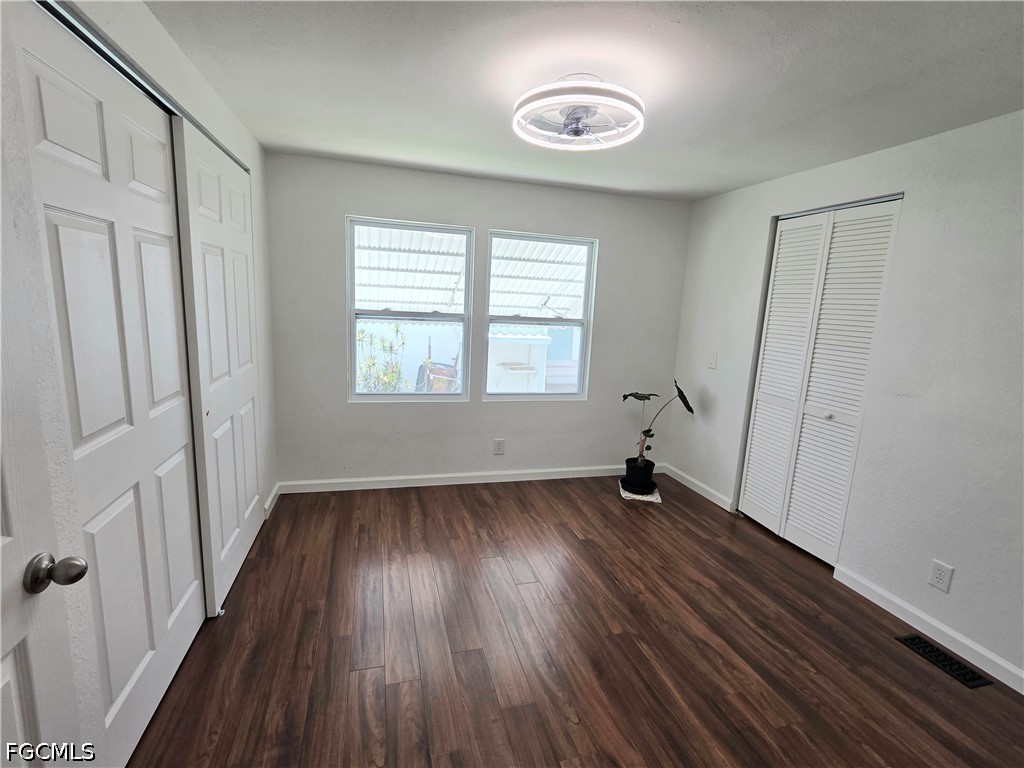 2 Bed ManufacturedHome for Sale in North Fort Myers, photo 14